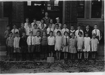 Clifton School Grades 3 And 4 Room Ii